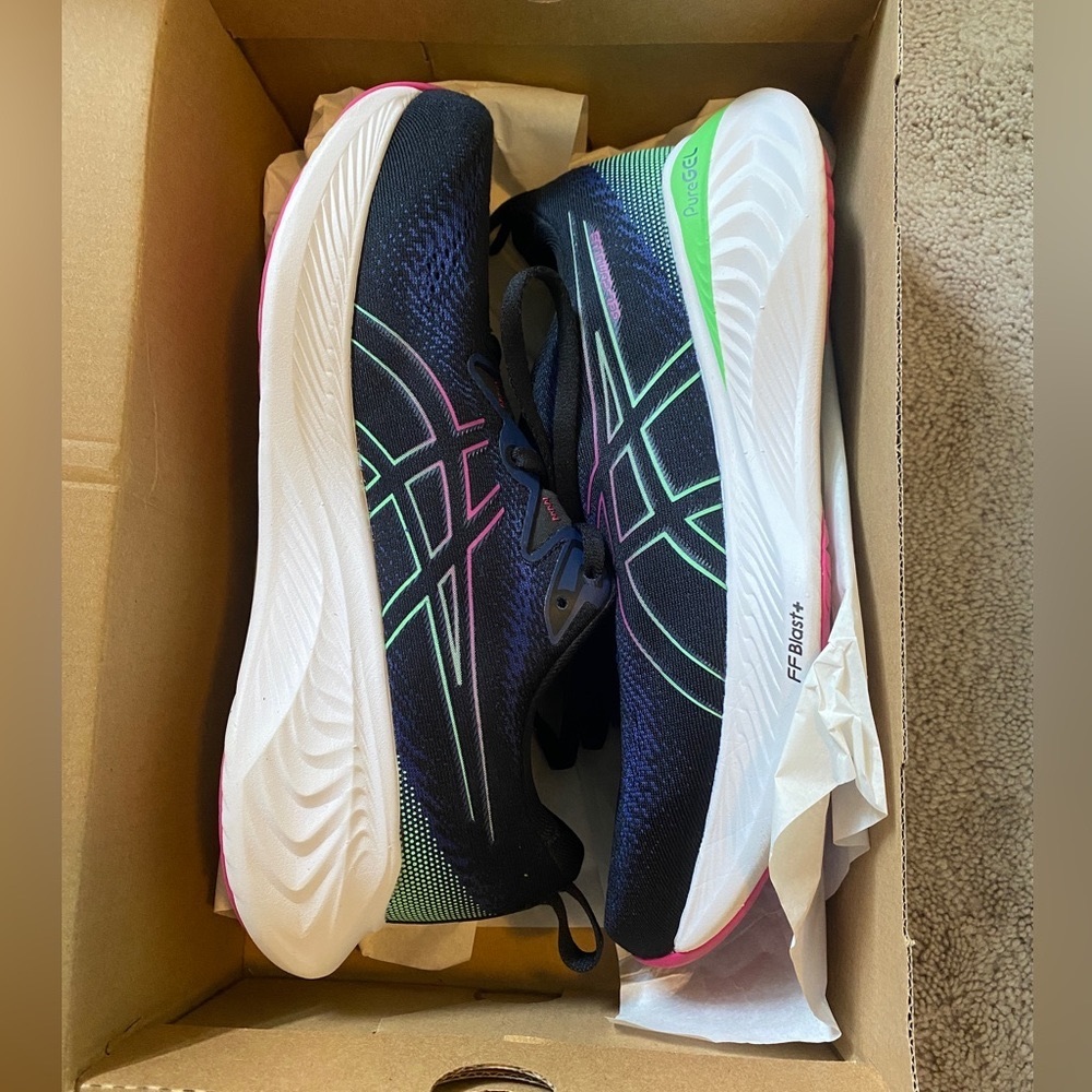 ASICS Gel-Cumulus 25 Women’s size 9